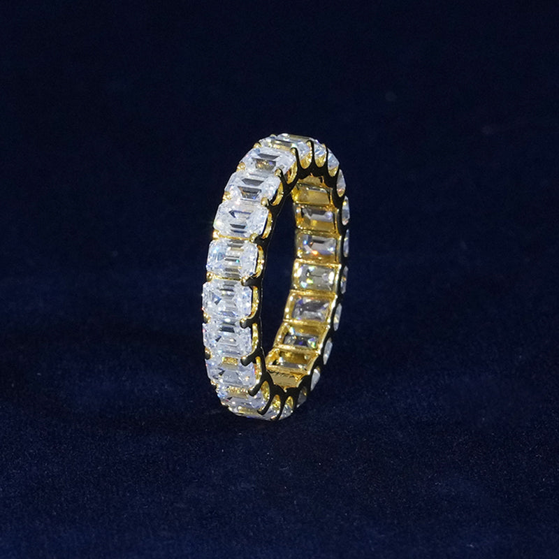 4MM Moissantie Emerald Band Ring