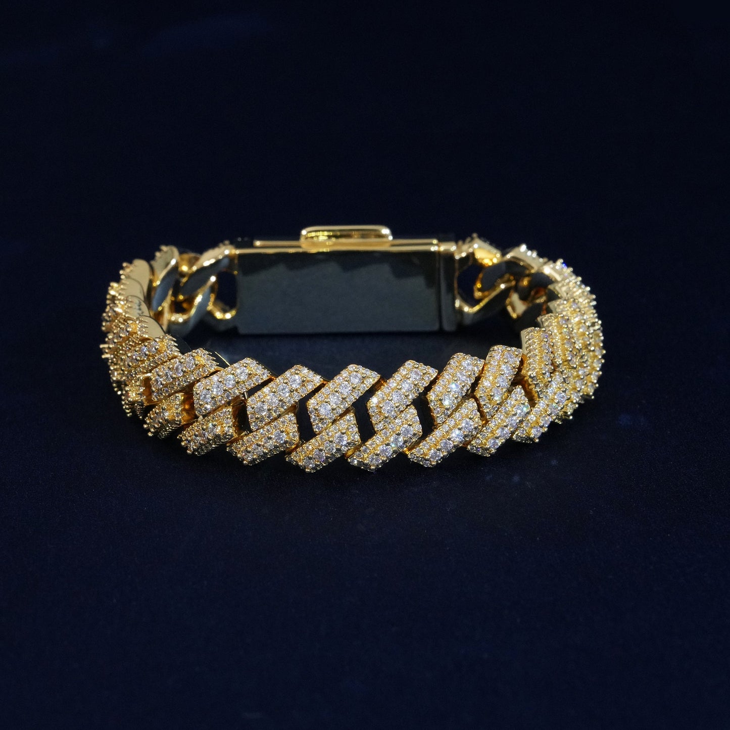 15mm Diamond Layered Cuban Bracetlet