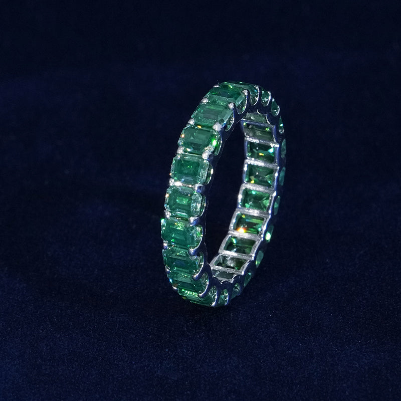 4MM Moissantie Emerald Band Ring