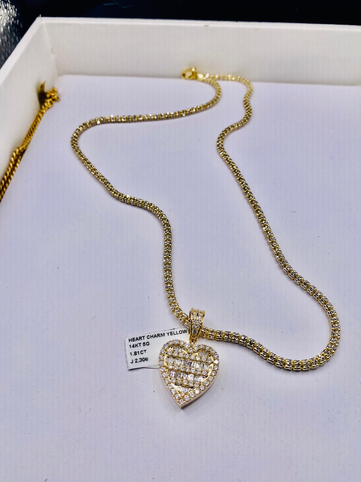 New 14k Heart❤️ Pendant Baguettes Vs1 Natural Diamonds 1.8 cts.t.w