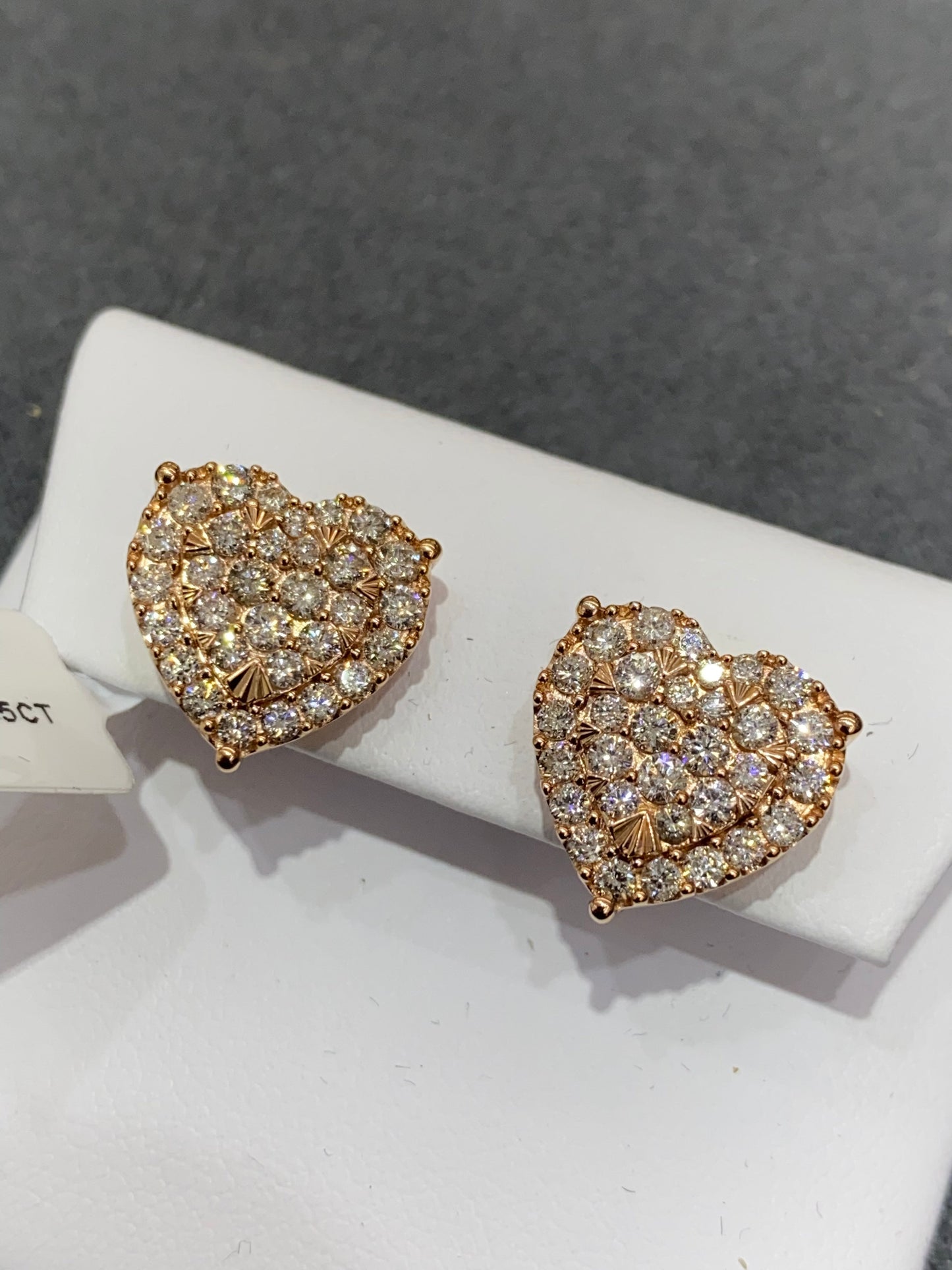 14k Vs1 large Heart 1.8 cts.t.w. earrings
