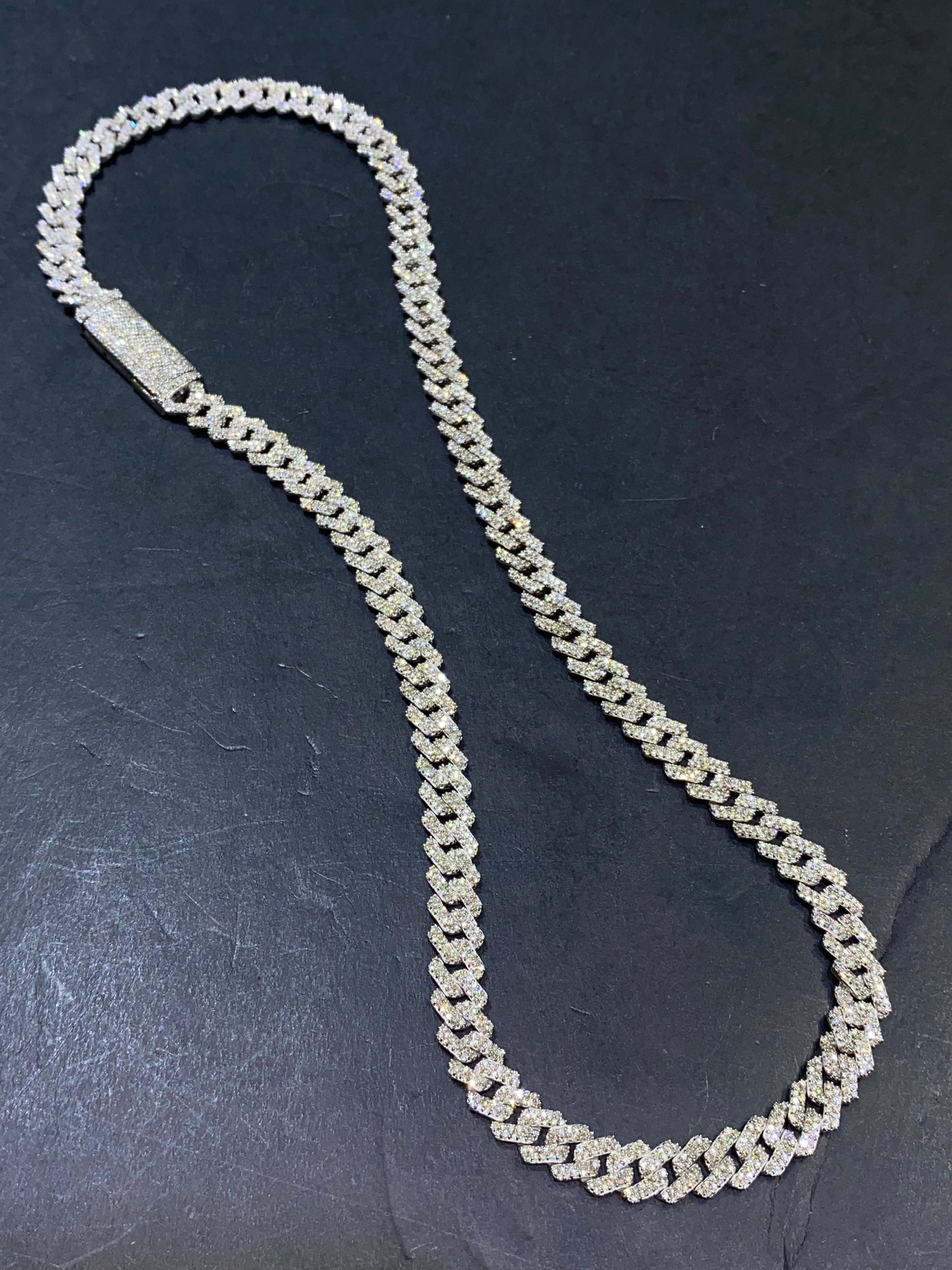 14k VS "Iced Bust Down Cuban Link" 10 cts t.w.💎 | 8MM | White Gold