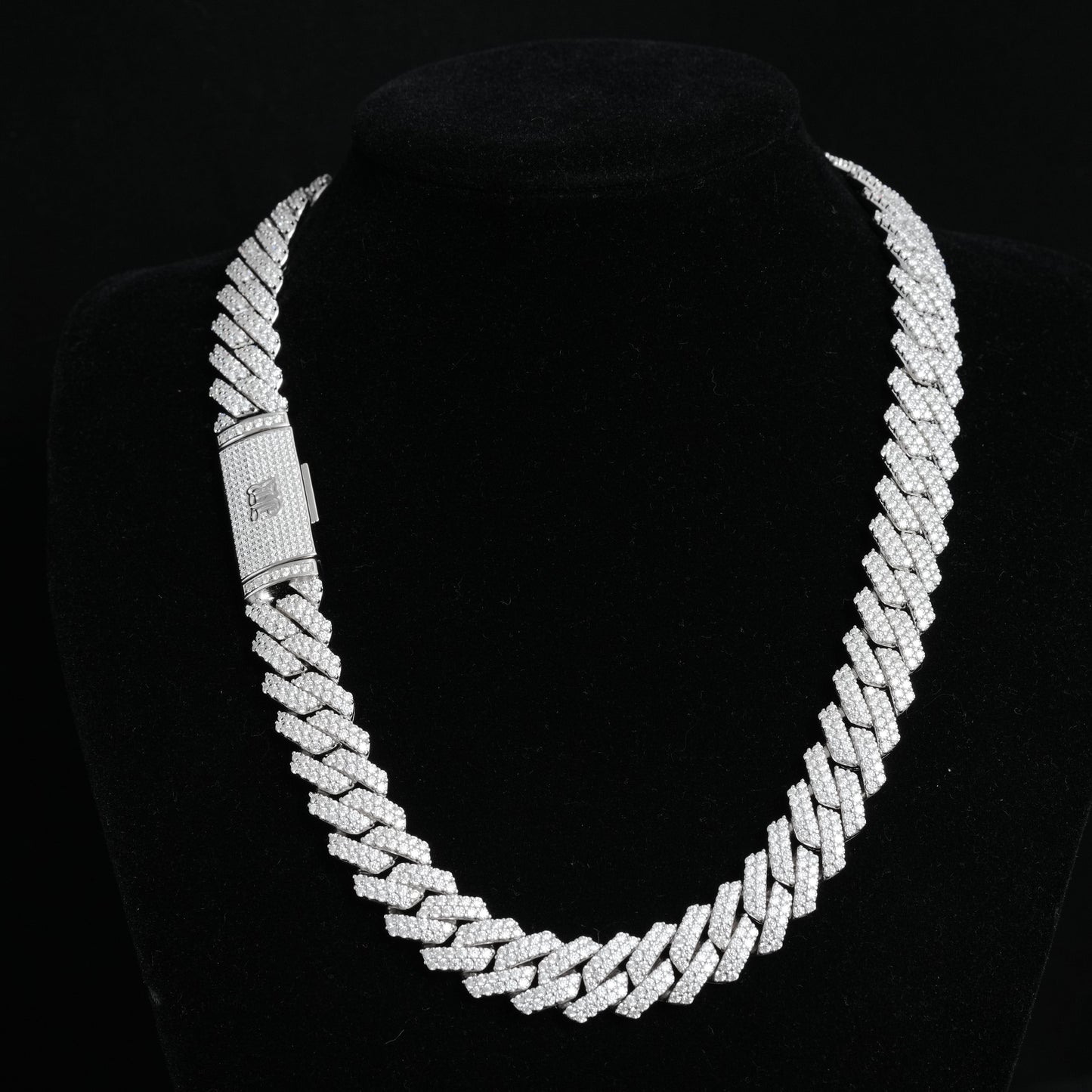 Custom Round Cut Prong Cuban Link Chain