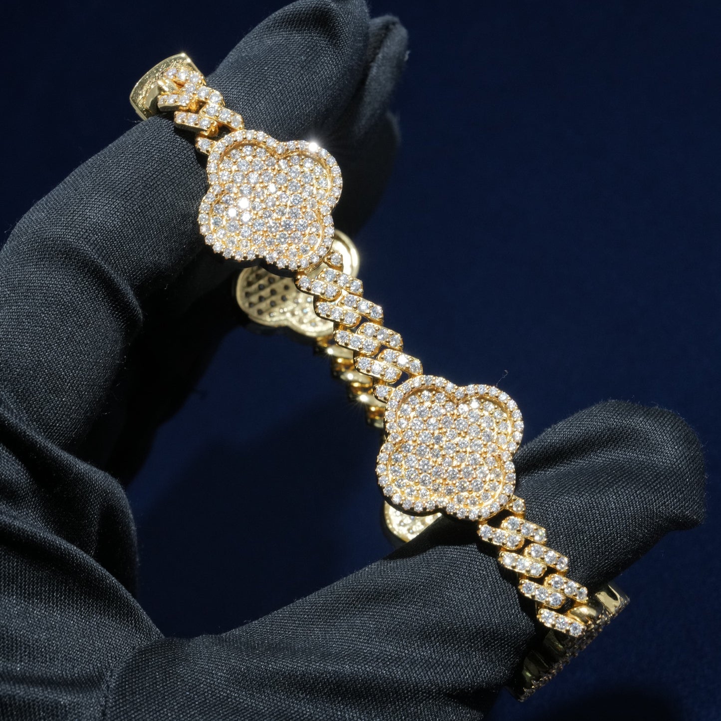 Diamond Clover Bracelet in Sterling Silver