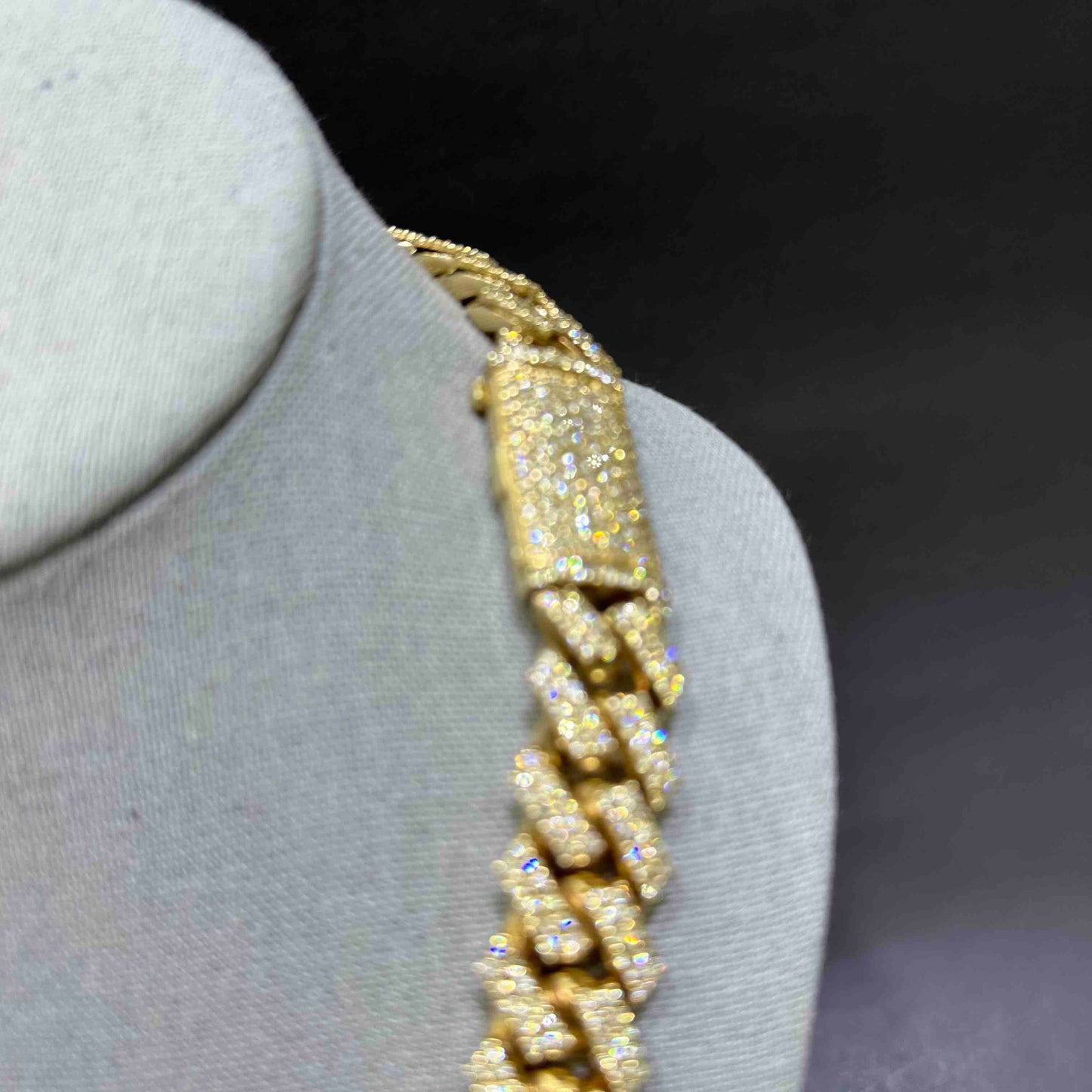 10k Bust Down Cuban Link Heavy Chain