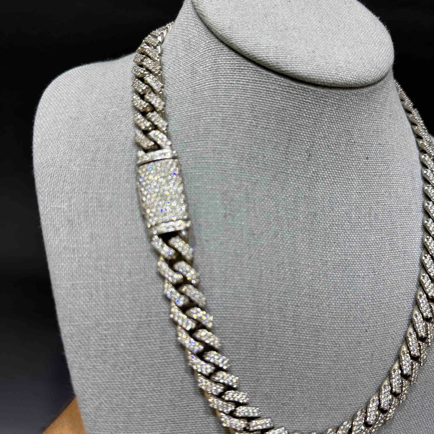 10k ICED MIAMI CUBAN LINK 24cts.t.w. VS1 Diamonds | White Gold | "Iced Bust Down" Chain
