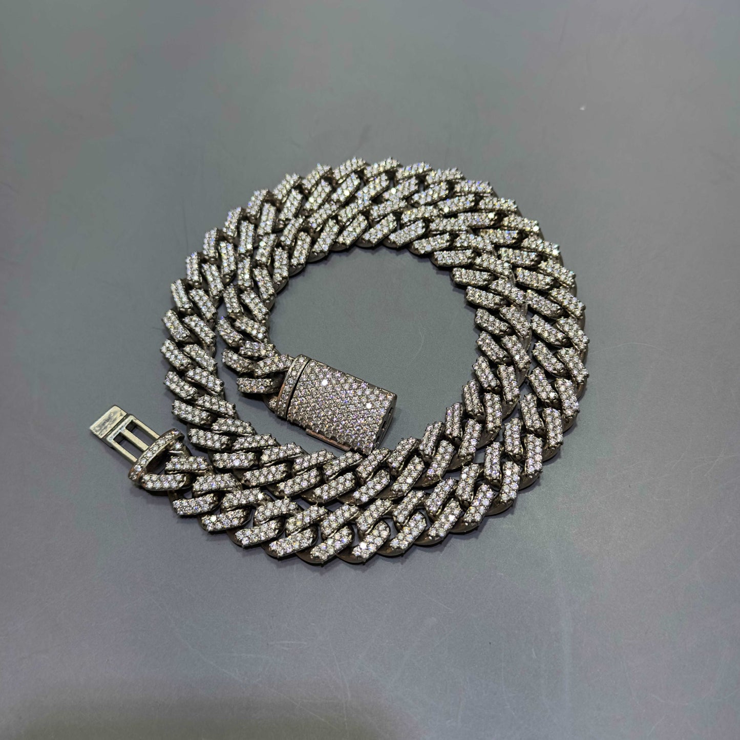 10k ICED MIAMI CUBAN LINK 24cts.t.w. VS1 Diamonds | White Gold | "Iced Bust Down" Chain