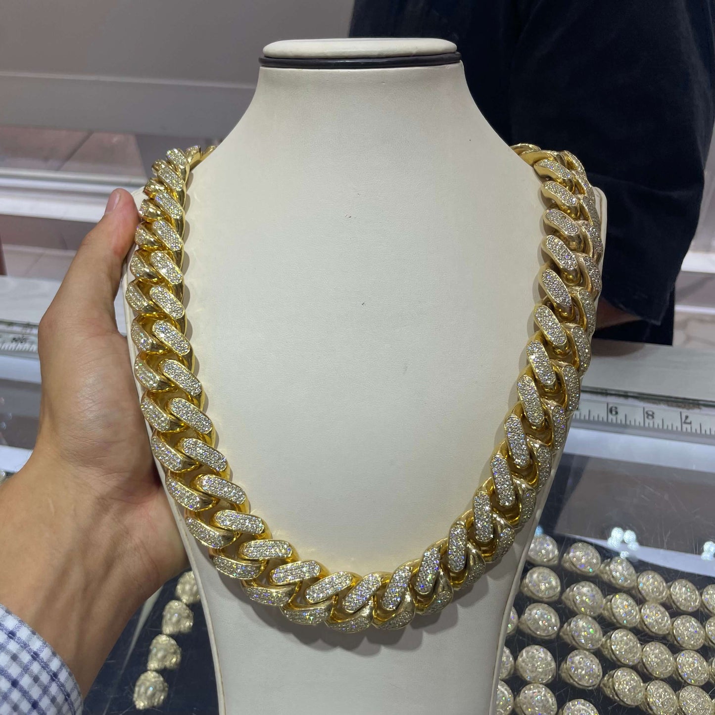 10k Kilo Bust Down Cuban Link Chain | 20+ Cts VS1 | 1000 Grams