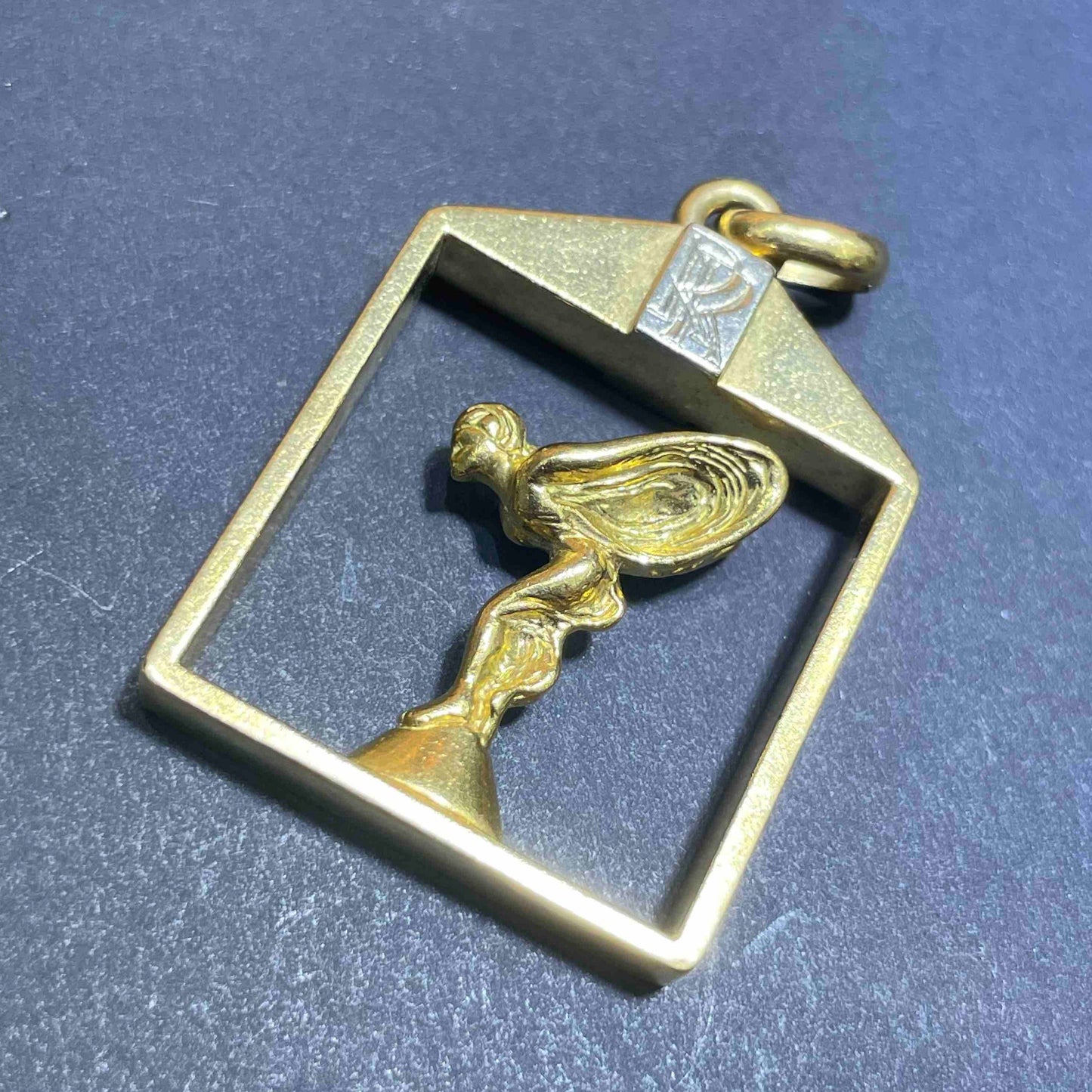 18k Rolls Royce Gold Pendant | 20 Grams