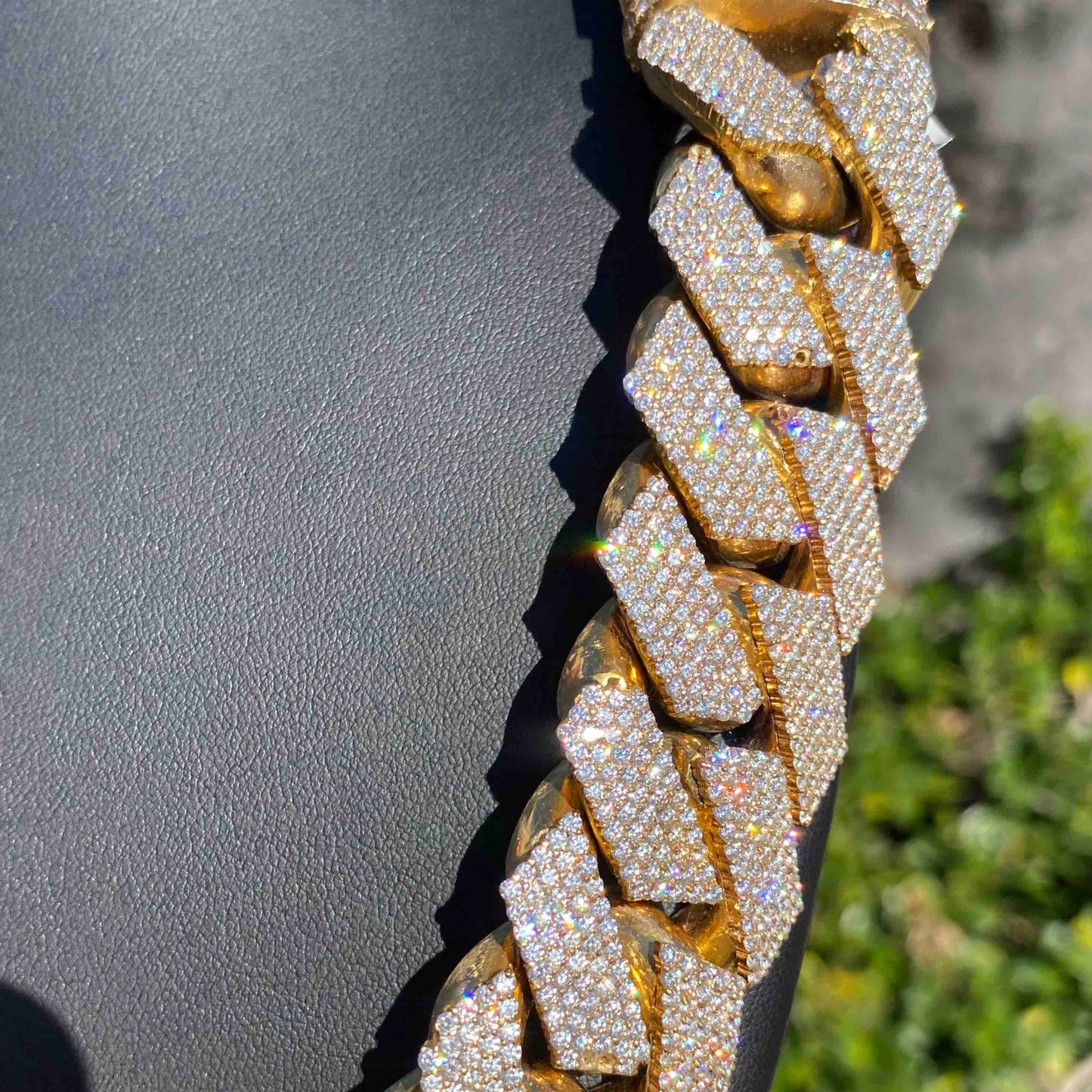 14k Heavy Kilo Bust Down Cuban Link Chain | 1200 G 90 CT