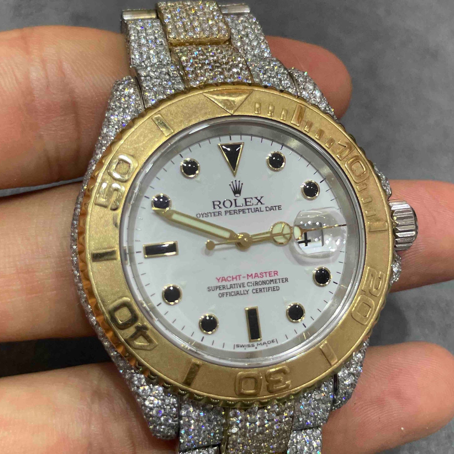 Yacht Master Iced Out 40mm ROLEX Two-Tone | 18k Gold | 22cts Vs-1