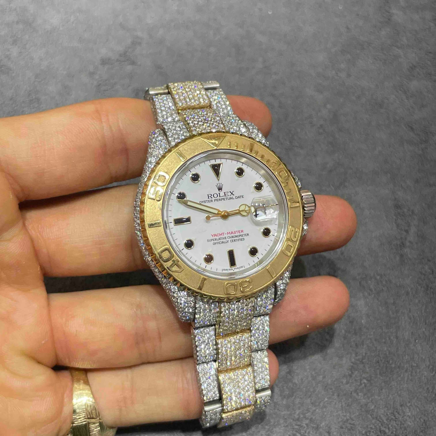 Yacht Master Iced Out 40mm ROLEX Two-Tone | 18k Gold | 22cts Vs-1