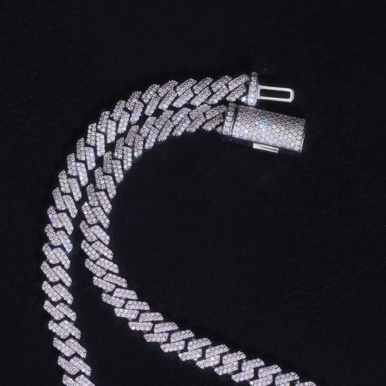 8mm Moissanite Prong Cuban Link Chain in White Gold