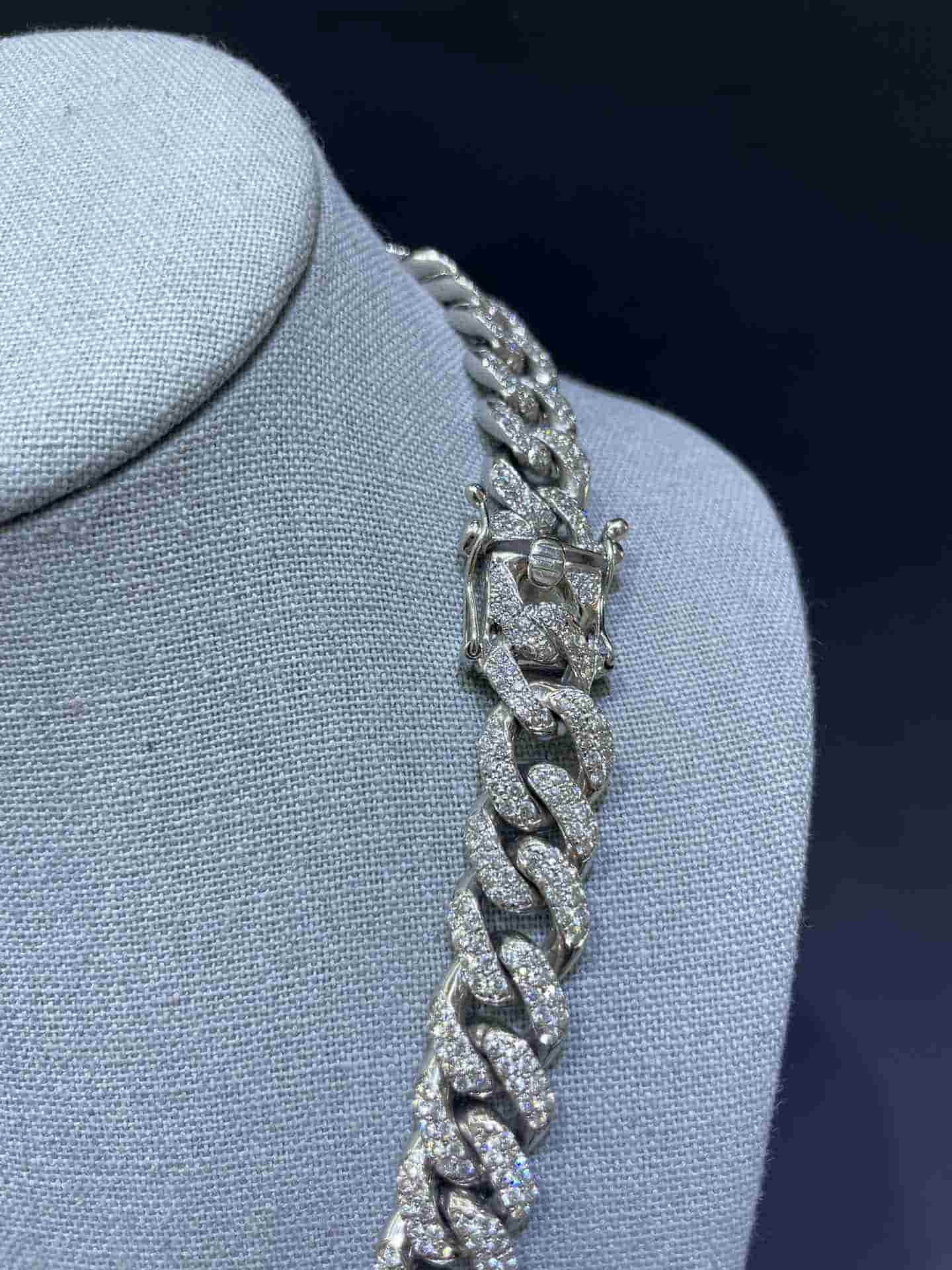 10k Iced Out Cuban Chain VVS 10k 22 Inches