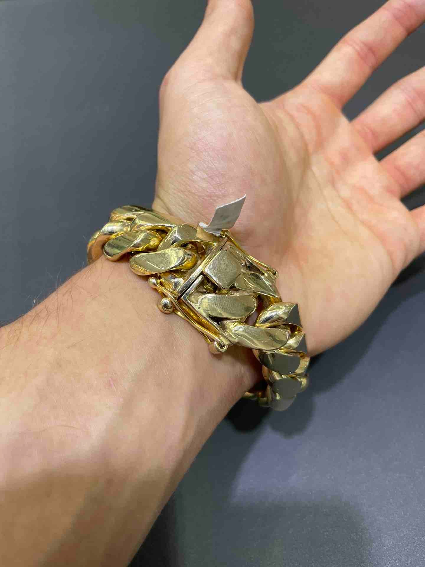 10K CUBAN LINK BRACELET 21mm 275 G