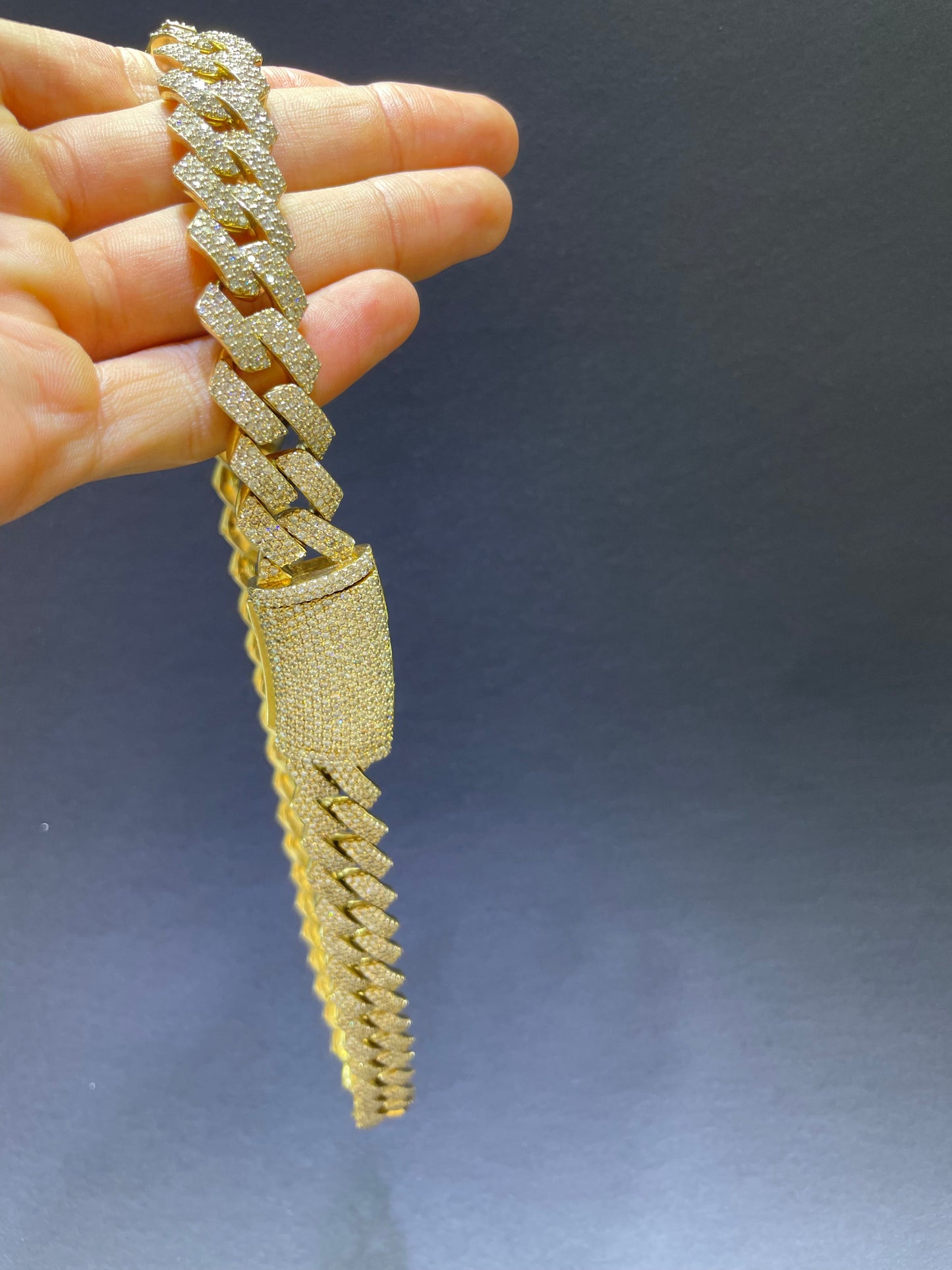 10k ICED BUSTDOWN MIAMI CUBAN LINK 45 cts VVS 1 | "Iced Out Chain" White Gold