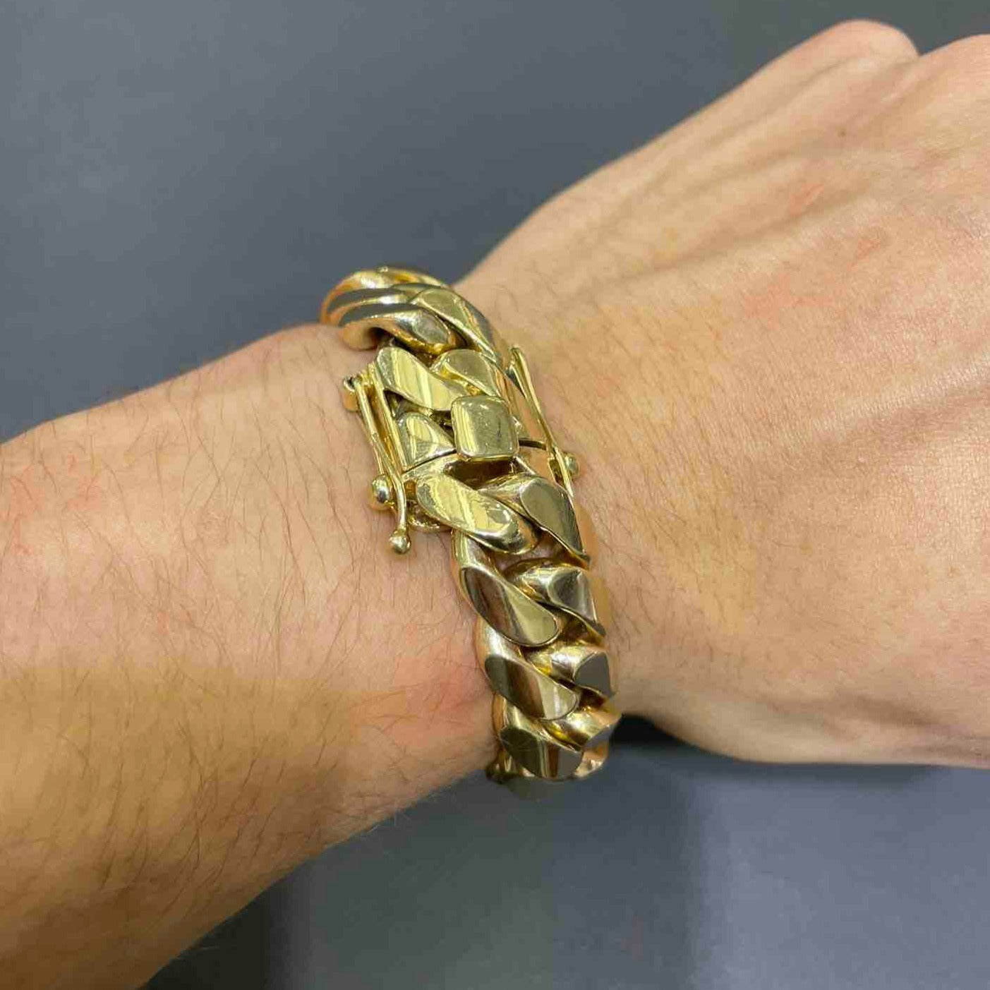 10K CUBAN BRACELET 161 Grams 17mm