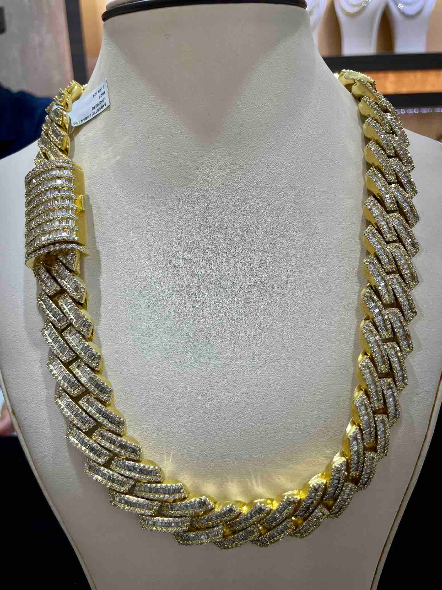 10K BUST DOWN KILO CUBAN LINK | 525 GRAM | BAGUETTE VS-1
