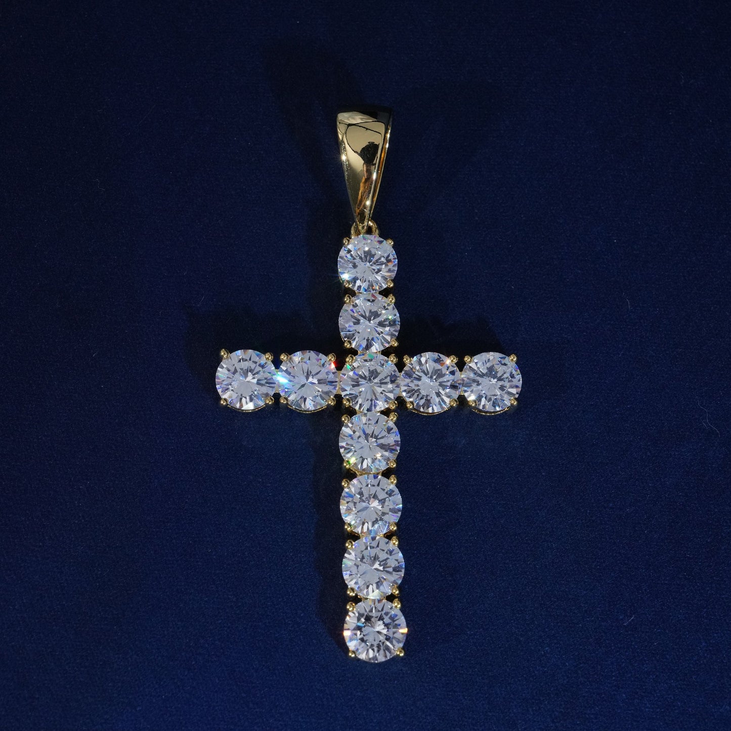 8MM ROUND MOISSANITE CROSS PENDANT