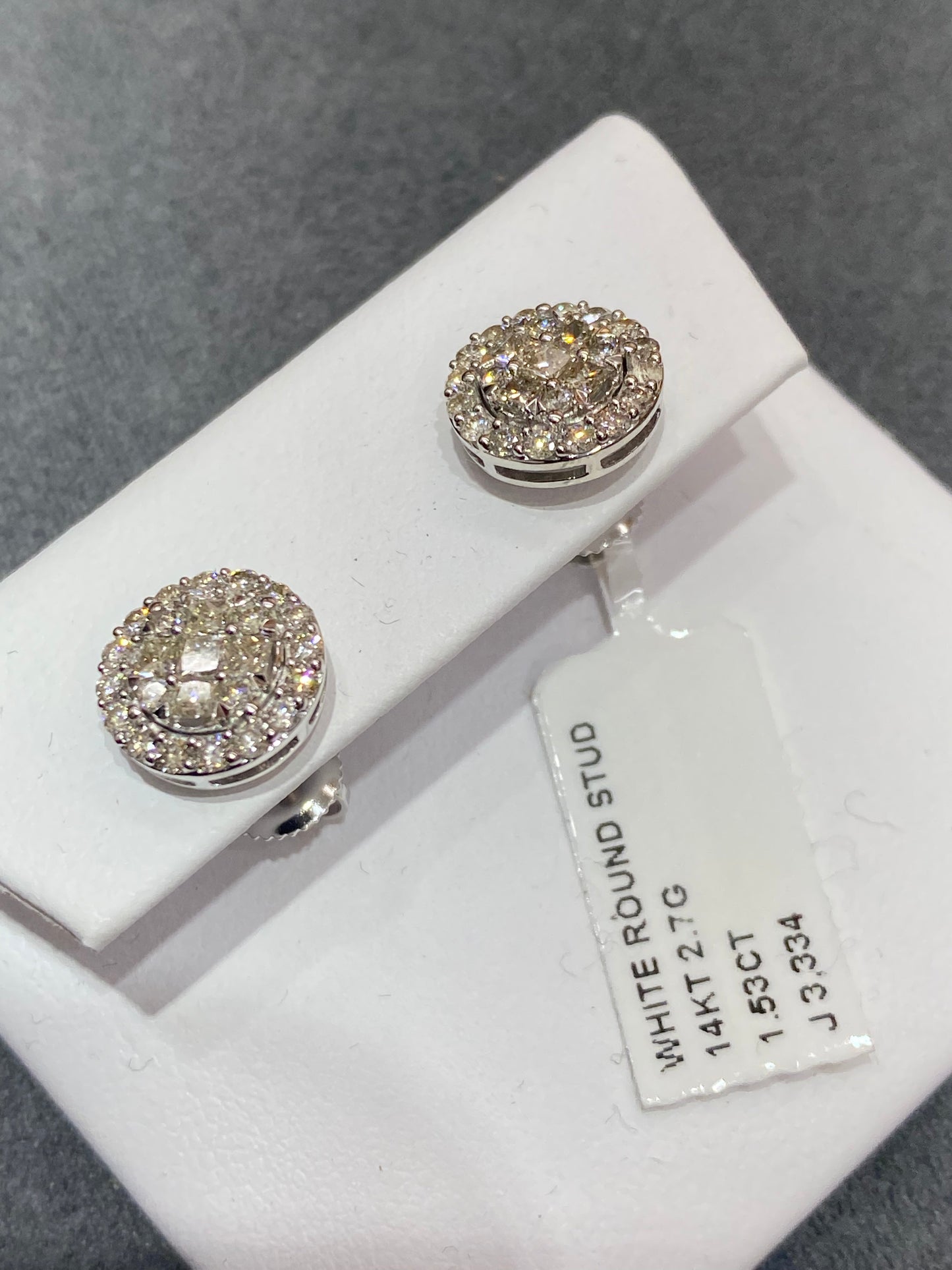 Vs1 1.2 carats natural diamonds 💎14k white gold stud earrings