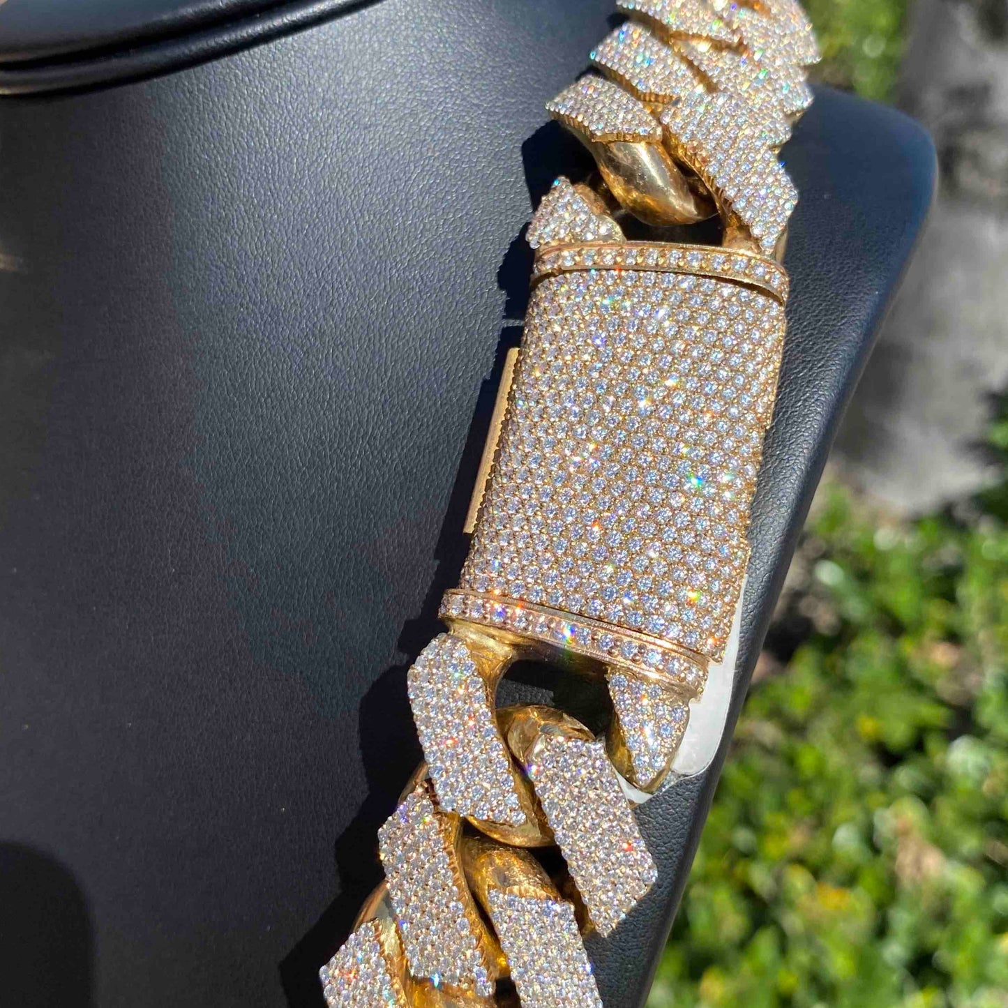 14k Heavy Kilo Bust Down Cuban Link Chain | 1200 G 90 CT