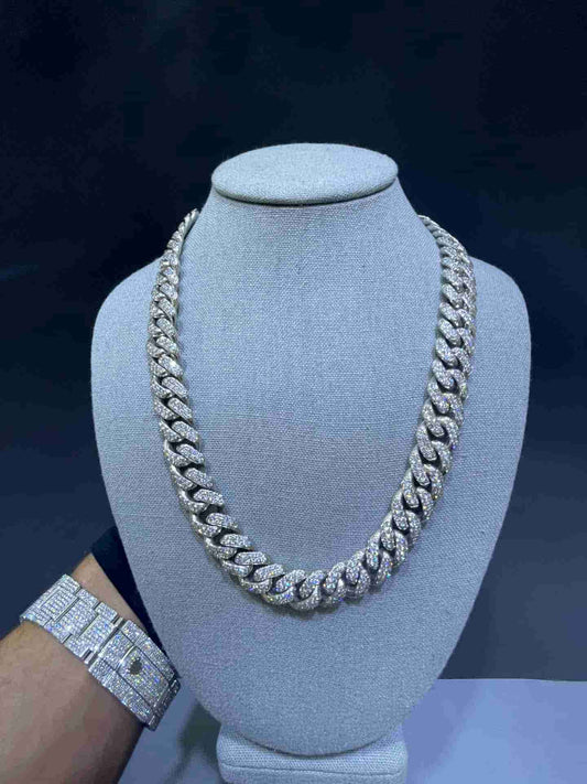 10k Iced Out Cuban Chain VVS 10k 22 Inches