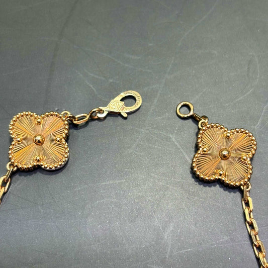 18k Solid Gold Clover Bracelet
